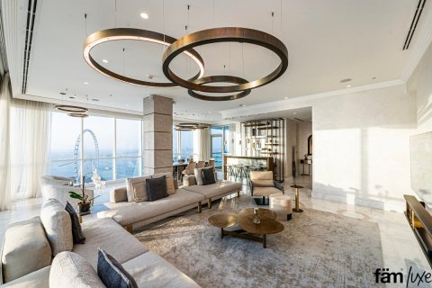 Купить квартиру в Дубае: 5 спален, 566.7м², № 7770 - фото 1