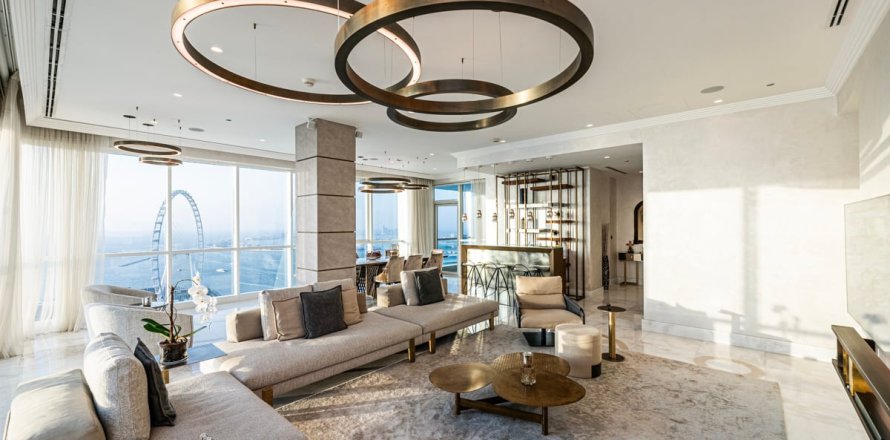 Квартира в Дубае, 5 спален, 566.7м², № 7770