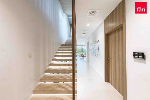 Villa in Al Furjan, Dubai 4 bedrooms, 301.9 sq.m. № 50020 - photo 24