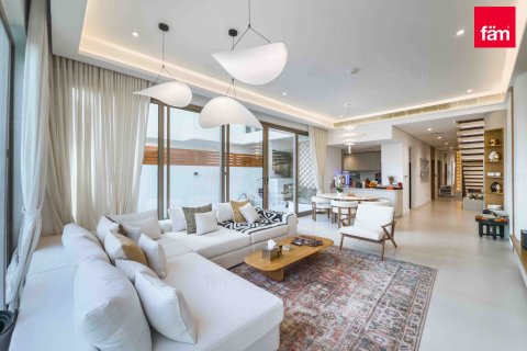 Villa in Al Furjan, Dubai 4 bedrooms, 301.9 sq.m. № 50020 - photo 4