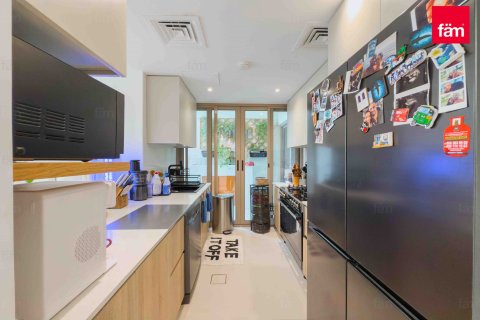 Villa in Al Furjan, Dubai 4 bedrooms, 301.9 sq.m. № 50020 - photo 9