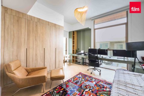 Villa in Al Furjan, Dubai 4 bedrooms, 301.9 sq.m. № 50020 - photo 27