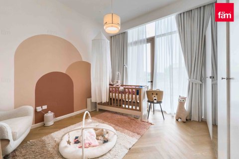 Villa in Al Furjan, Dubai 4 bedrooms, 301.9 sq.m. № 50020 - photo 18