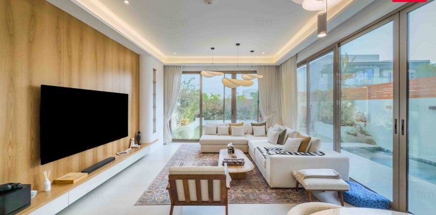 Villa in Al Furjan, Dubai 4 bedrooms, 301.9 sq.m. № 50020
