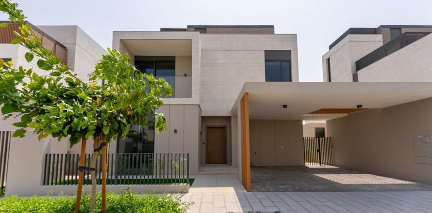 Villa en Dubai, 4 dormitorios, 383.5 m², № 109407