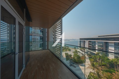 Apartment in Bluewaters Residences, Bluewaters, Dubai 3 bedrooms, 190 sq.m. № 58085 - photo 15