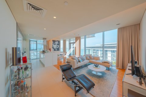Apartment in Bluewaters Residences, Bluewaters, Dubai 3 bedrooms, 190 sq.m. № 58085 - photo 1