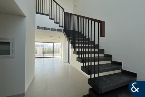 Townhouse in The Valley, Dubai 4 bedrooms, 258 sq.m. № 76352 - photo 2