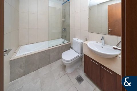 Villa in Jumeirah Village Circle, Dubai 4 bedrooms, 256 sq.m. № 76355 - photo 8