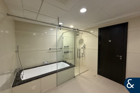 Apartment in 23 Marina, Dubai Marina, Dubai 3 bedrooms, 277 sq.m. № 76364 - photo 17