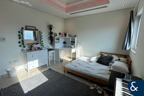 Villa en North Village, Al Furjan, Dubai, 4 dormitorios, 455 m², № 78847 - foto 13