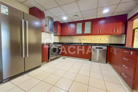 Appartement à Rimal 3, Jumeirah Beach Residence, Dubai, 3 chambres, 182.1 m², № 6591 - photo 4