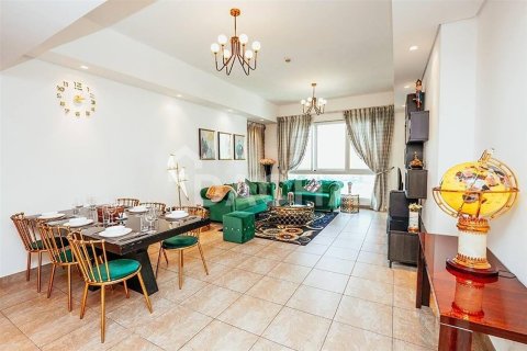Снять в аренду квартиру в Marina Residences 1, Пальма Джумейра, Дубай: 2 спальни, 162.1м², № 6594 - фото 3