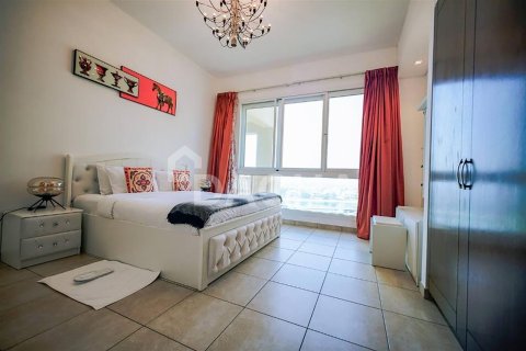Снять в аренду квартиру в Marina Residences 1, Пальма Джумейра, Дубай: 2 спальни, 162.1м², № 6594 - фото 5