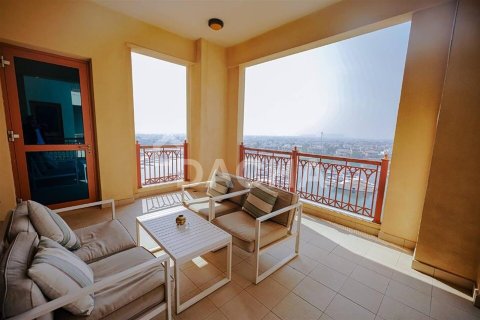 Снять в аренду квартиру в Marina Residences 1, Пальма Джумейра, Дубай: 2 спальни, 162.1м², № 6594 - фото 2