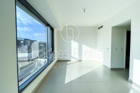 Villa in Dubai Hills Estate, Dubai 5 bedrooms, 254.1 sq.m. № 42829 - photo 14