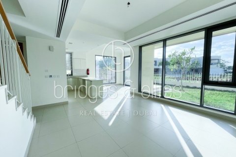 Villa in Dubai Hills Estate, Dubai 5 bedrooms, 254.1 sq.m. № 42829 - photo 9