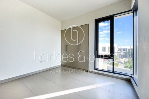 Villa in Dubai Hills Estate, Dubai 5 bedrooms, 254.1 sq.m. № 42829 - photo 18