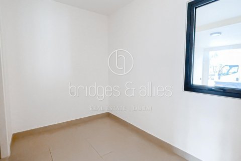 Villa in Dubai Hills Estate, Dubai 3 bedrooms, 199.2 sq.m. № 42828 - photo 28