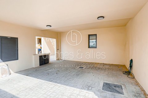 Villa in Dubai Hills Estate, Dubai 3 bedrooms, 199.2 sq.m. № 42828 - photo 32