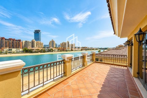 Villa in Palm Jumeirah, Dubai studio, 665 sq.m. № 121479 - photo 17