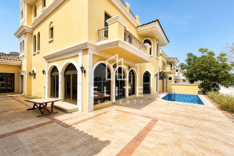 Villa in Palm Jumeirah, Dubai studio, 665 sq.m. № 121479