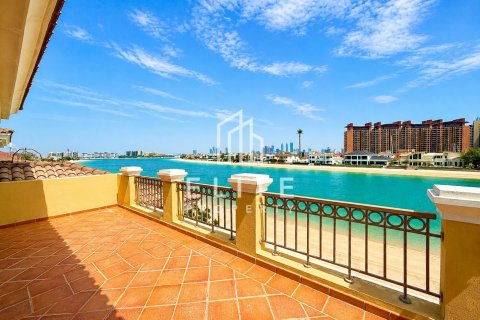 Villa in Palm Jumeirah, Dubai studio, 665 sq.m. № 121479 - photo 9