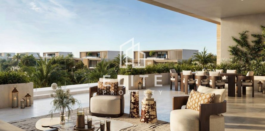 Villa in Dubai 7 bedrooms, 3594 sq.m. № 121478