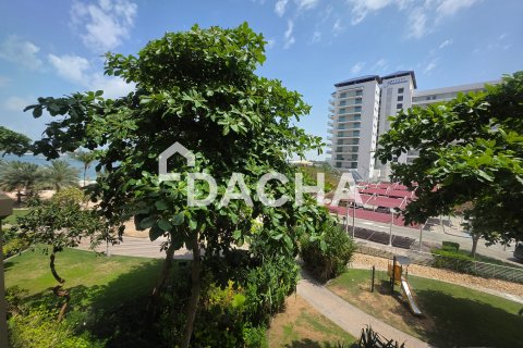 Apartamento en Shoreline Apartments, Palm Jumeirah, Dubai, 1 dormitorio, 106 m², № 104879 - foto 2