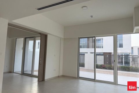 Villa in Dubai 4 bedrooms, 257.5 sq.m. № 49875 - photo 3