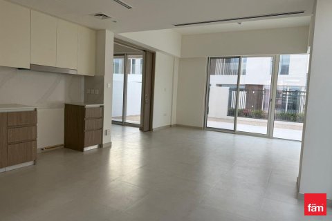 Villa in Dubai 4 bedrooms, 257.5 sq.m. № 49875 - photo 2