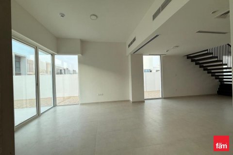 Villa in Dubai 4 bedrooms, 257.5 sq.m. № 49875 - photo 1