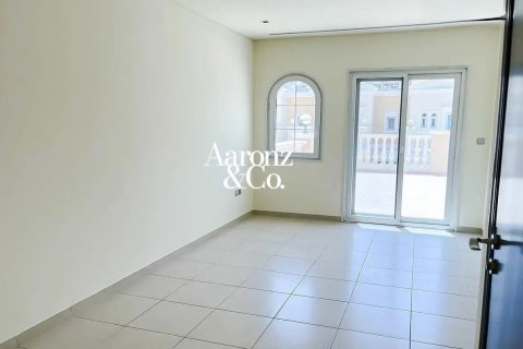 Villa in Jumeirah Village Circle, Dubai 3 bedrooms, 317 sq.m. № 115733 - photo 4