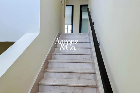 Villa in Jumeirah Village Circle, Dubai 3 bedrooms, 317 sq.m. № 115733 - photo 15