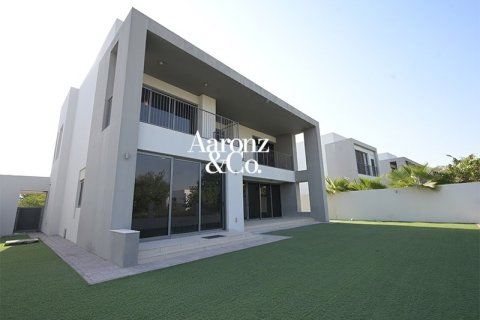 Villa in Dubai Hills Estate, Dubai 5 bedrooms, 577 sq.m. № 115731 - photo 9