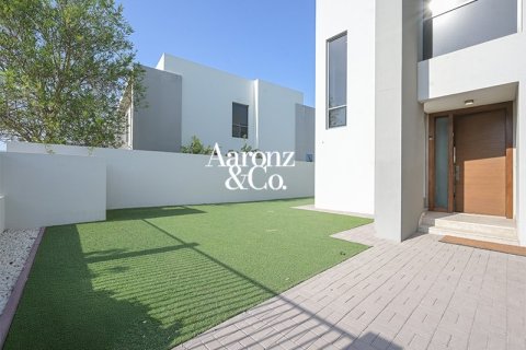 Villa in Dubai Hills Estate, Dubai 5 bedrooms, 577 sq.m. № 115731 - photo 23