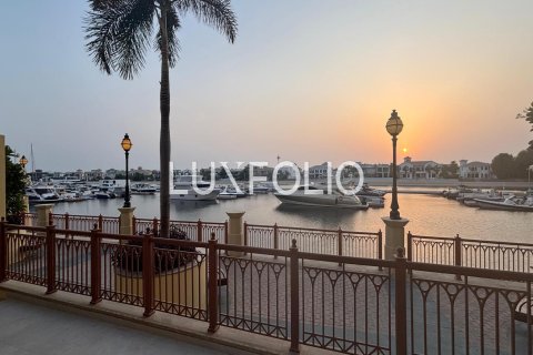Apartment in Marina Residences, Palm Jumeirah, Dubai 3 bedrooms, 439 sq.m. № 46334 - photo 24