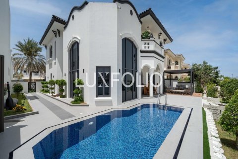 Villa in Garden Homes, Palm Jumeirah, Dubai 5 bedrooms, 622 sq.m. № 46330 - photo 1