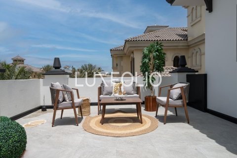 Villa in Garden Homes, Palm Jumeirah, Dubai 5 bedrooms, 622 sq.m. № 46330 - photo 21