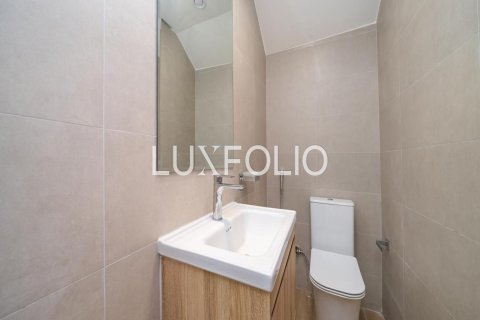 Townhouse in Dubai Land, Dubai 3 bedrooms, 142 sq.m. № 46333 - photo 11