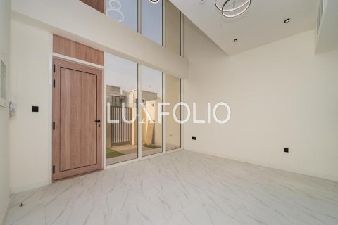 Townhouse in Dubai Land, Dubai 3 bedrooms, 142 sq.m. № 46333 - photo 1