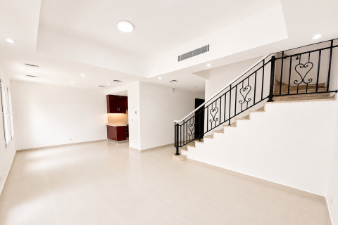Townhouse in Arabian Ranches, Dubai 2 bedrooms, 200.48 sq.m. № 134068 - photo 15