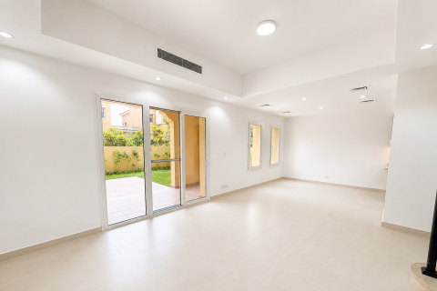 Townhouse in Arabian Ranches, Dubai 2 bedrooms, 200.48 sq.m. № 134068