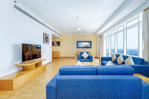 Apartment in Jumeirah Lake Towers, Dubai 1 bedroom, 98.57 sq.m. № 134064 - photo 14