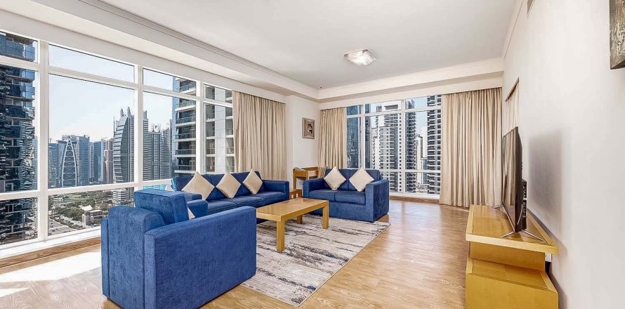 Apartment in Jumeirah Lake Towers, Dubai 1 bedroom, 98.57 sq.m. № 134064