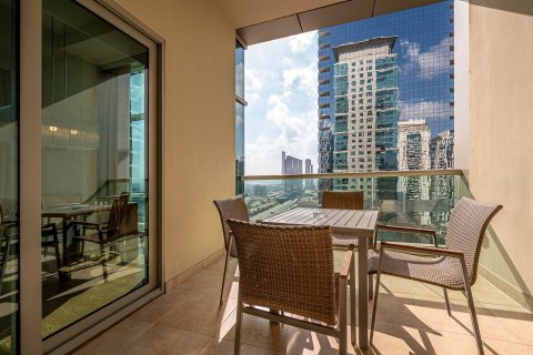 Apartamento en Jumeirah Lake Towers, Dubai, 2 dormitorios, 100.99 m², № 134067 - foto 3
