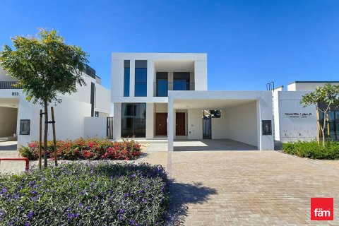 Villa in Dubai 4 bedrooms, 538.5 sq.m. № 123372 - photo 5