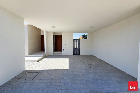 Villa in Dubai 4 bedrooms, 538.5 sq.m. № 123372 - photo 17