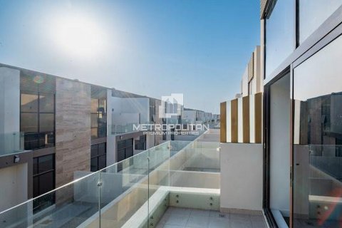 Купить таунхаус в Мохаммед Бин Рашид Сити, Дубай: 4 спальни, 283м², № 73210 - фото 7