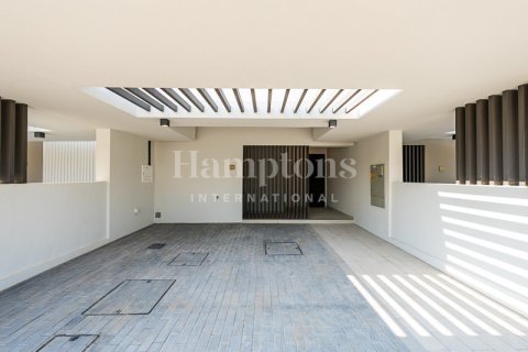 Снять в аренду виллу в Dubai South (Dubai World Central), Дубай: 3 спальни, 141.59996551м², № 135026 - фото 21